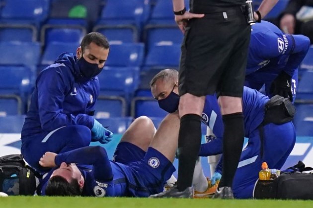 Lampard xác nhận Chilwell chấn thương phức tạp: “bị lật mắt cá chân”